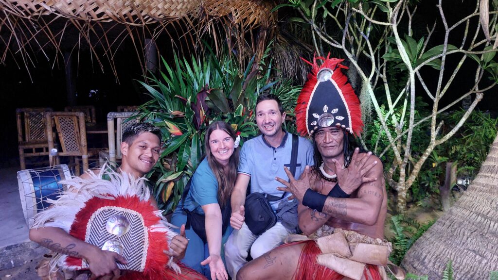 Spectacle de danse polynésienne au Tiki Village