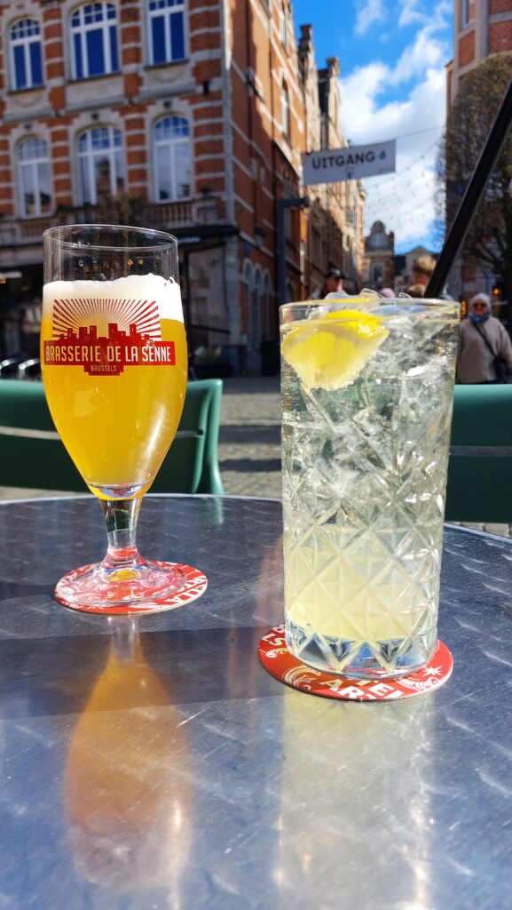 Bar Metropol sur la Oude Markt