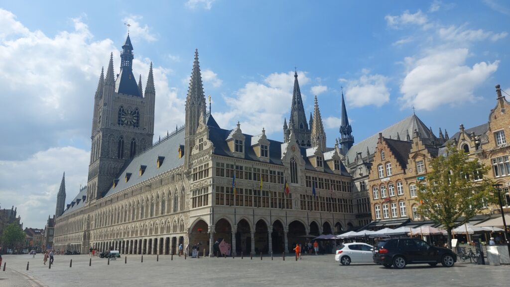 Halle aux drapes - Ypres